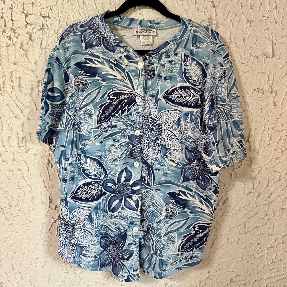 Vintage 90s Floral Button Front Top Womens L Petite Blue White Made USA Tropical